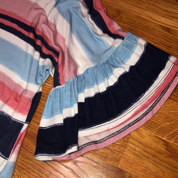 Striped V-Neck Front Tie Top - Picture 3 of 6